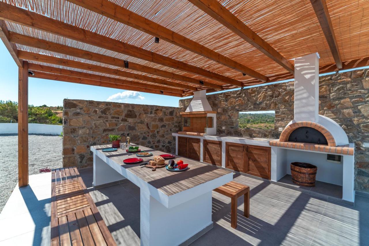 Terra D'Oro Sea View Villa With Private Pool 키오타리 외부 사진