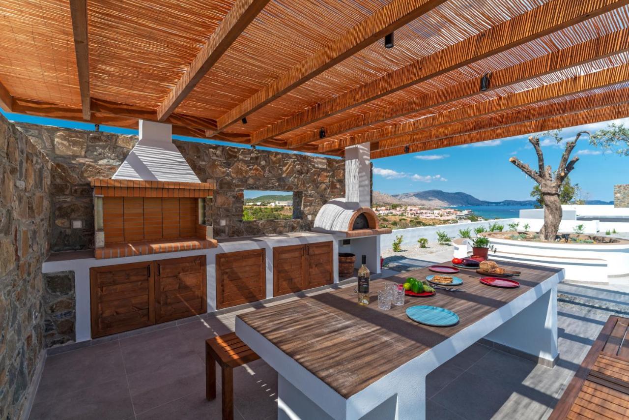 Terra D'Oro Sea View Villa With Private Pool 키오타리 외부 사진
