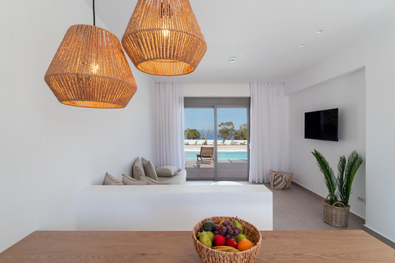 Terra D'Oro Sea View Villa With Private Pool 키오타리 외부 사진