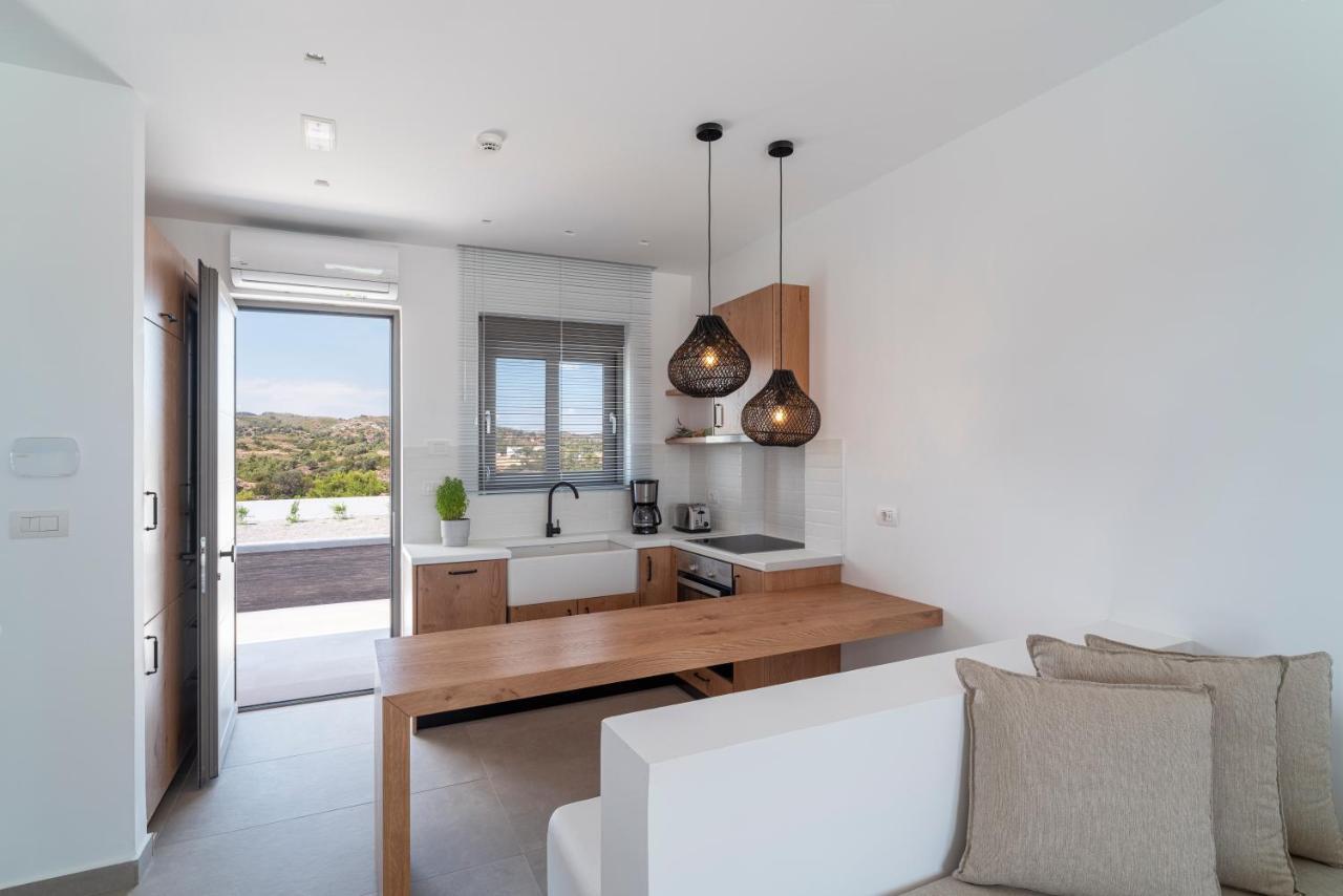 Terra D'Oro Sea View Villa With Private Pool 키오타리 외부 사진